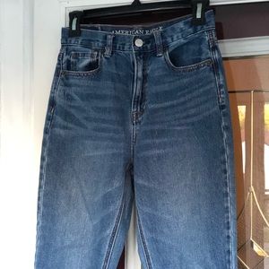 American Eagle mom jeans size 0 short